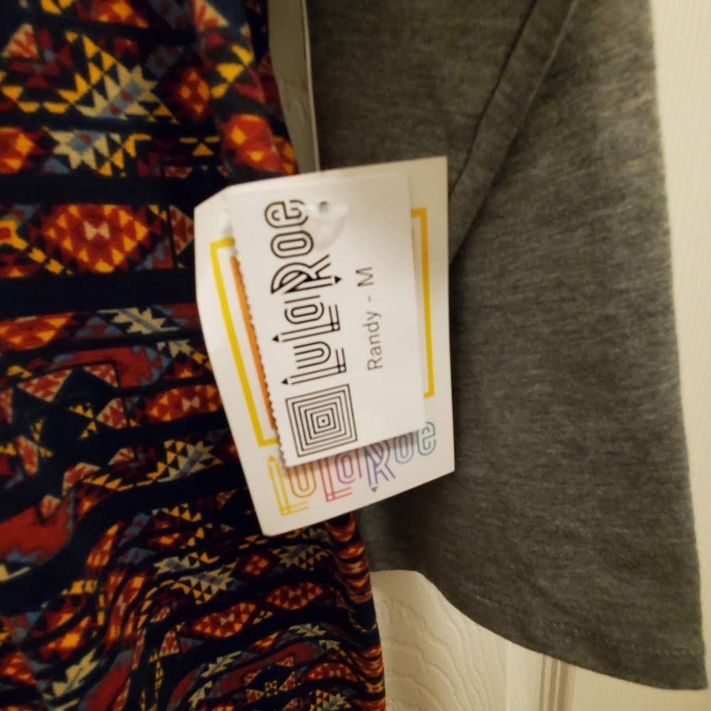 *Lularoe Randy* - Picture 3 of 4
